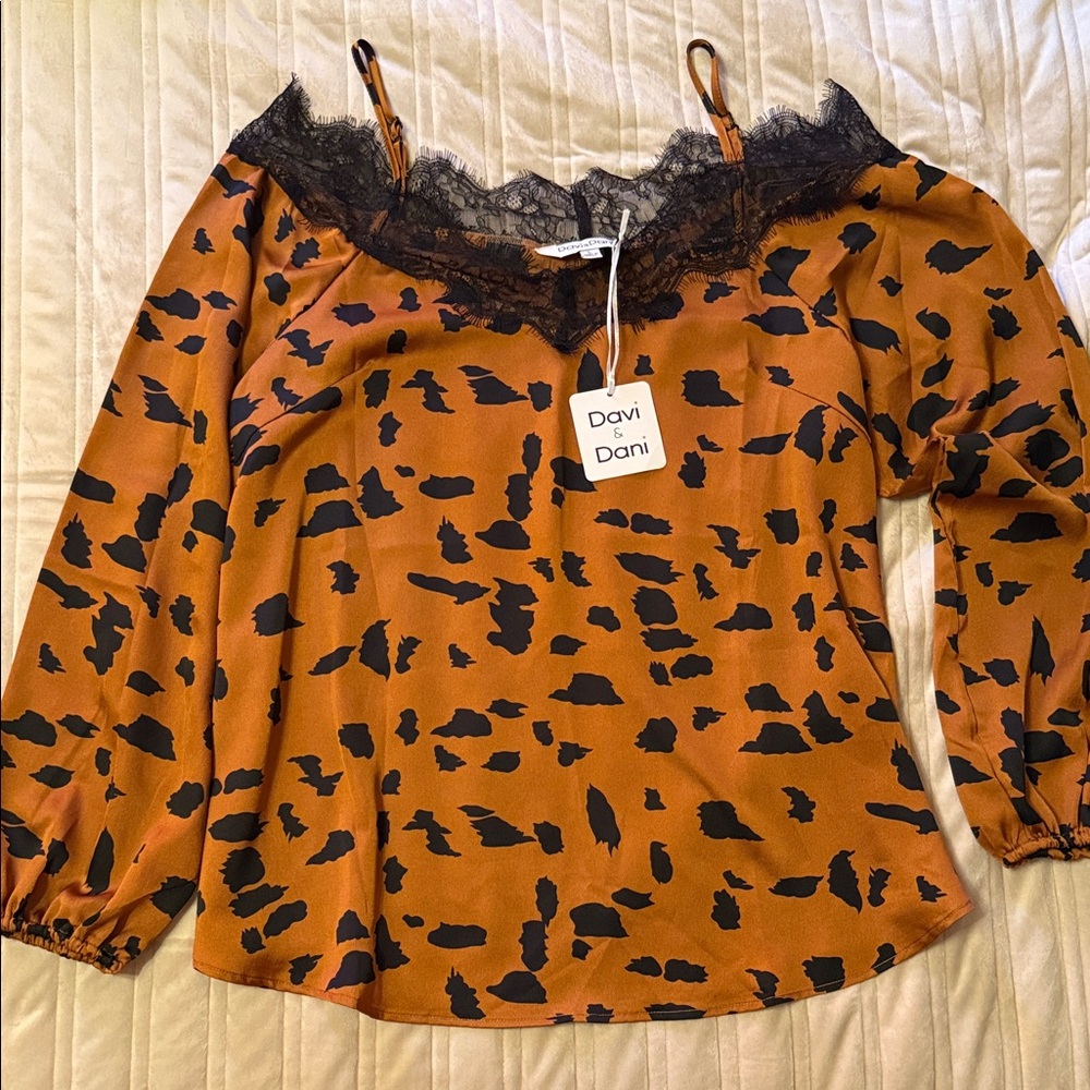 Davi & Dani Women's Animal Print Blouse with Lace